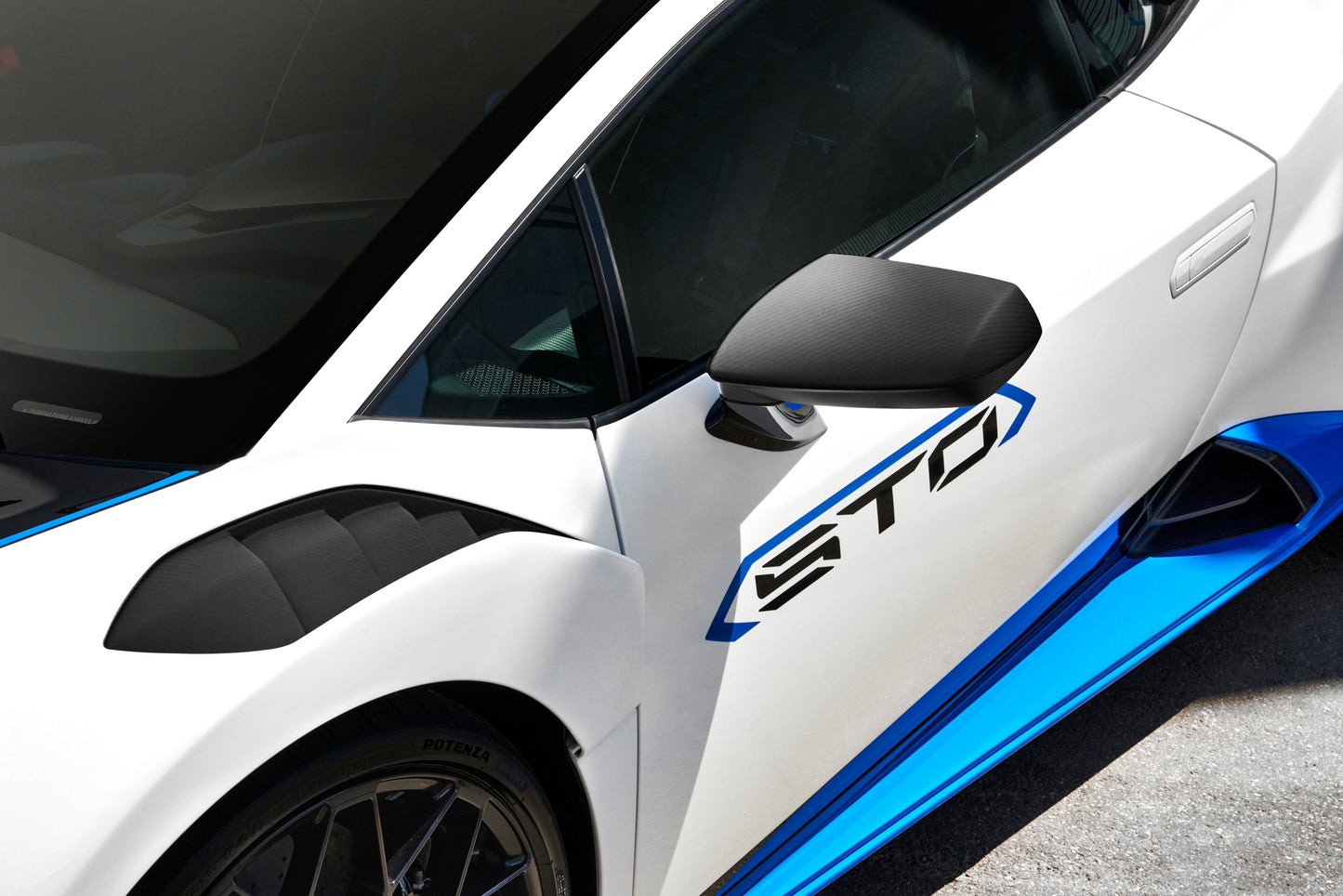 Huracan STO Carbon Mirror's